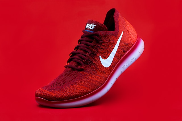 /images/basketball-shoes.jpg
